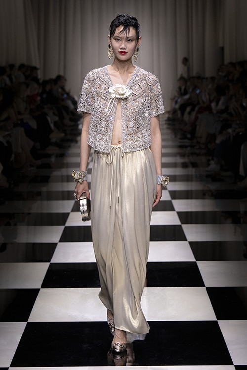 GIORGIO ARMANI PRIVE 23FW RUNWAY LOOK