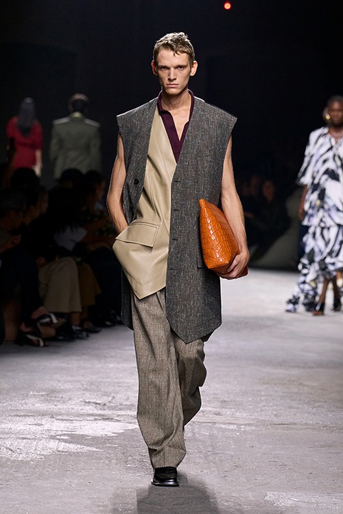 Bottega Veneta Summer 25 Show